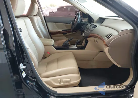 2010 Honda Accord 3.5 Ex-L z USA, uszkodzony, nr VIN 1HGCP3F89AA018243